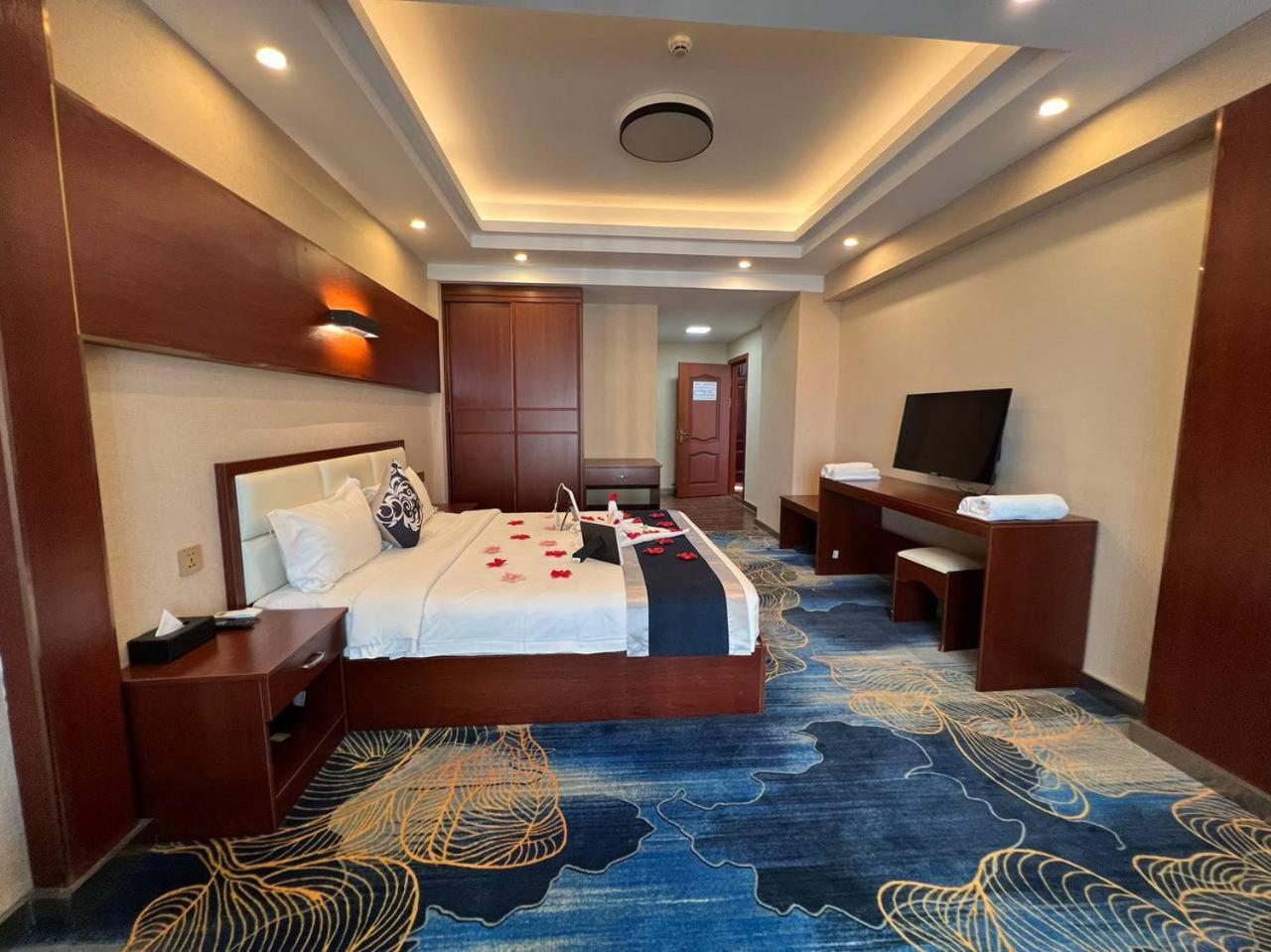 ซิตี้ คอมฟอร์ต โฮเต็ล พนมเปญแอร์พอร์ต Hotel ภายนอก รูปภาพ